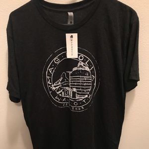 Magnolia Market Silos Shirt- Joanna Gaines- Medium